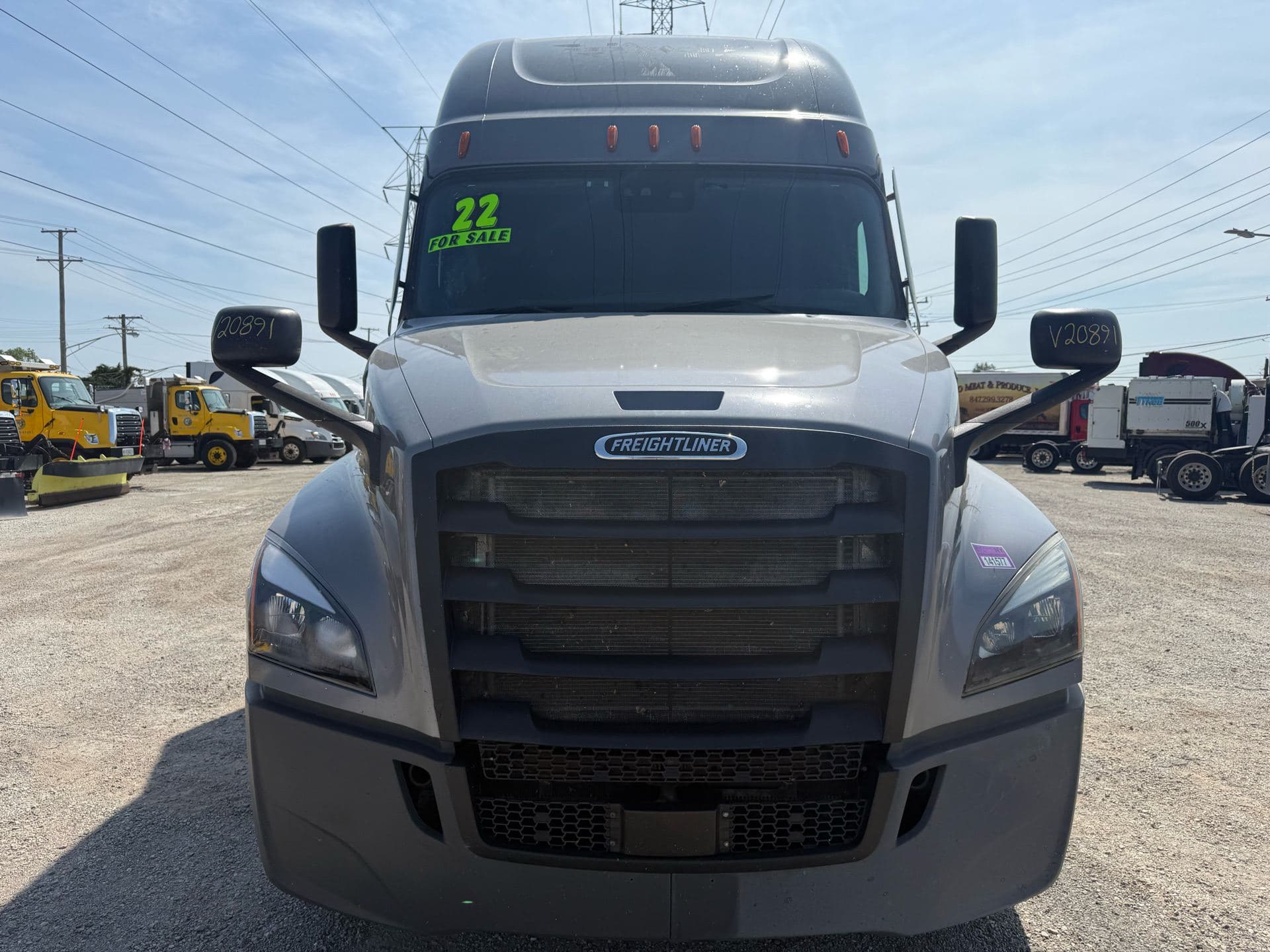 2022 Freightliner - 438k - 11,270 Hours image 4