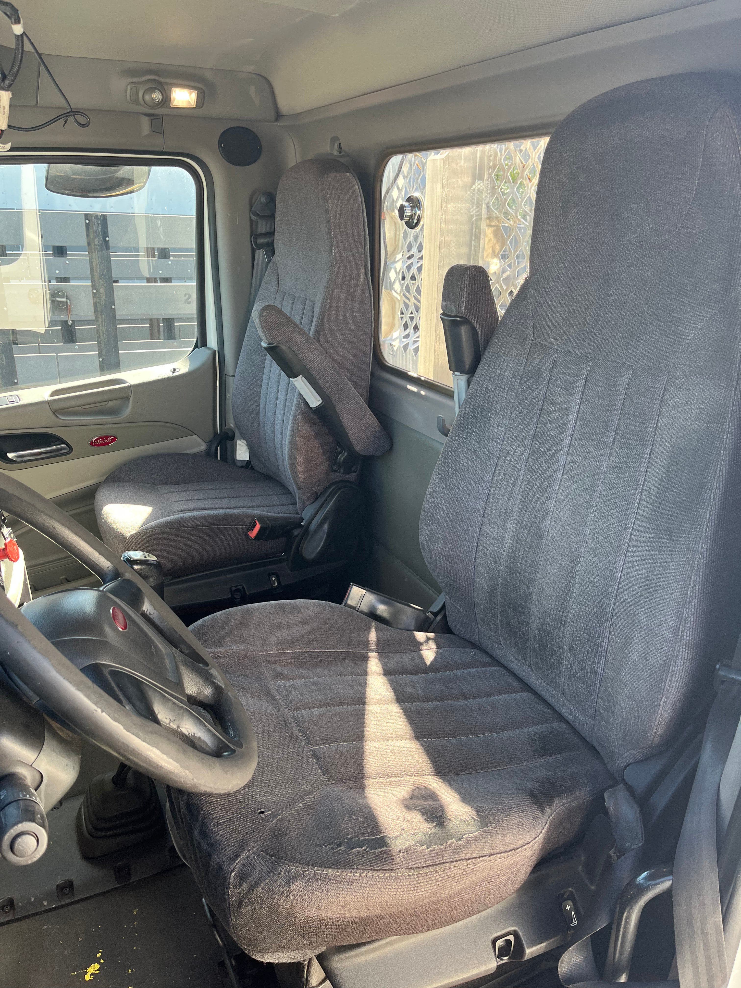 2019 Peterbilt 579 image 6