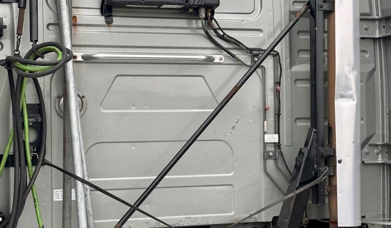 2023 Volvo VNL image 7