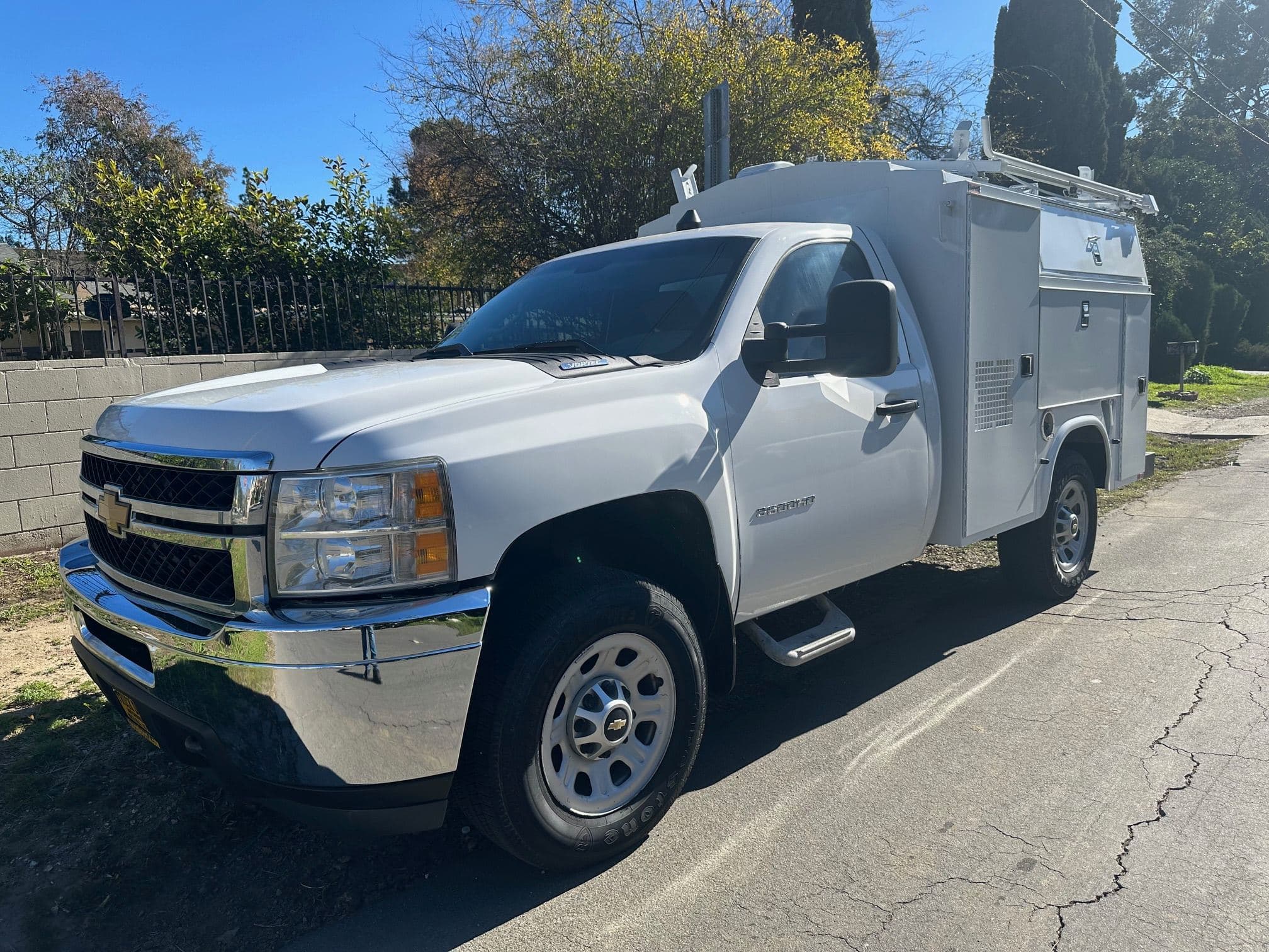 2012 CHEVROLET SILVERADO 3500 Service Body 13484 image 1