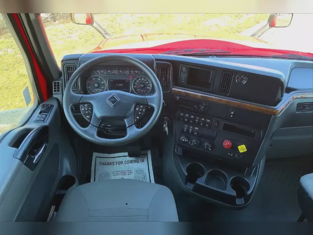 Used 2021 INTERNATIONAL Conventional - Sleeper Truck image 7