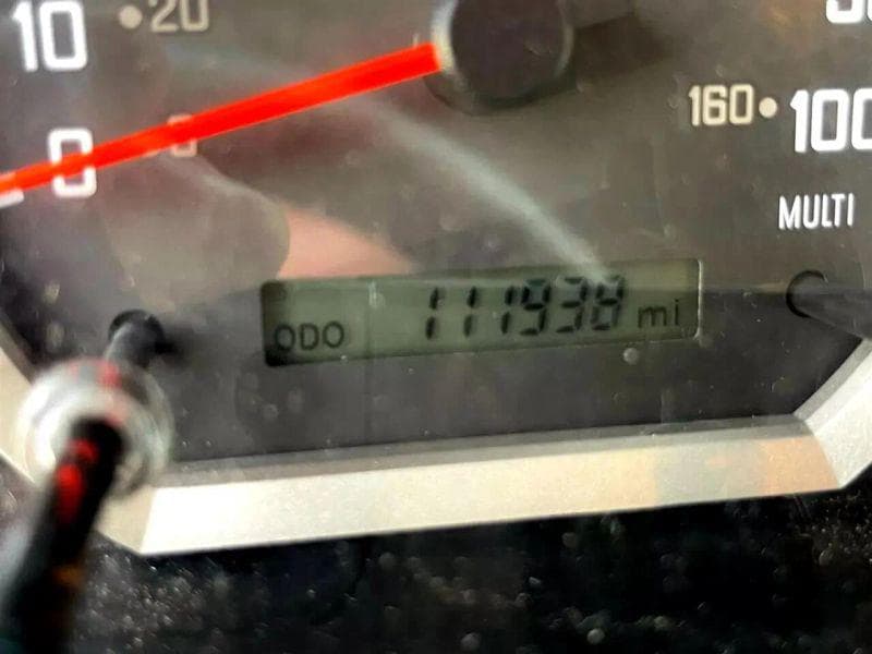 2019 Isuzu NPR image 8