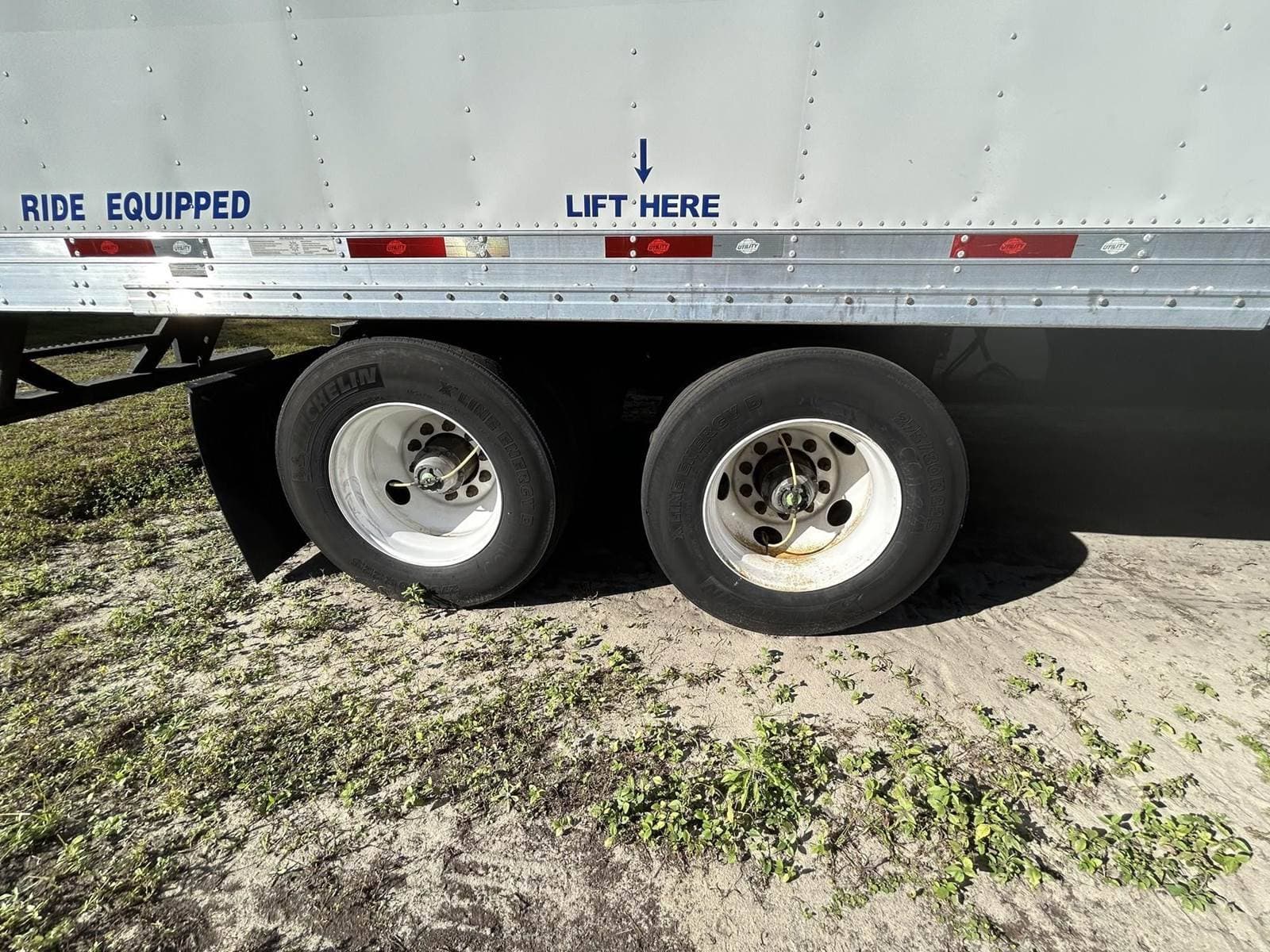 2020 Utility 3000R image 10