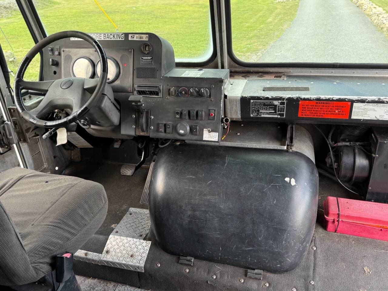 2003 Freightliner MT45 image 24