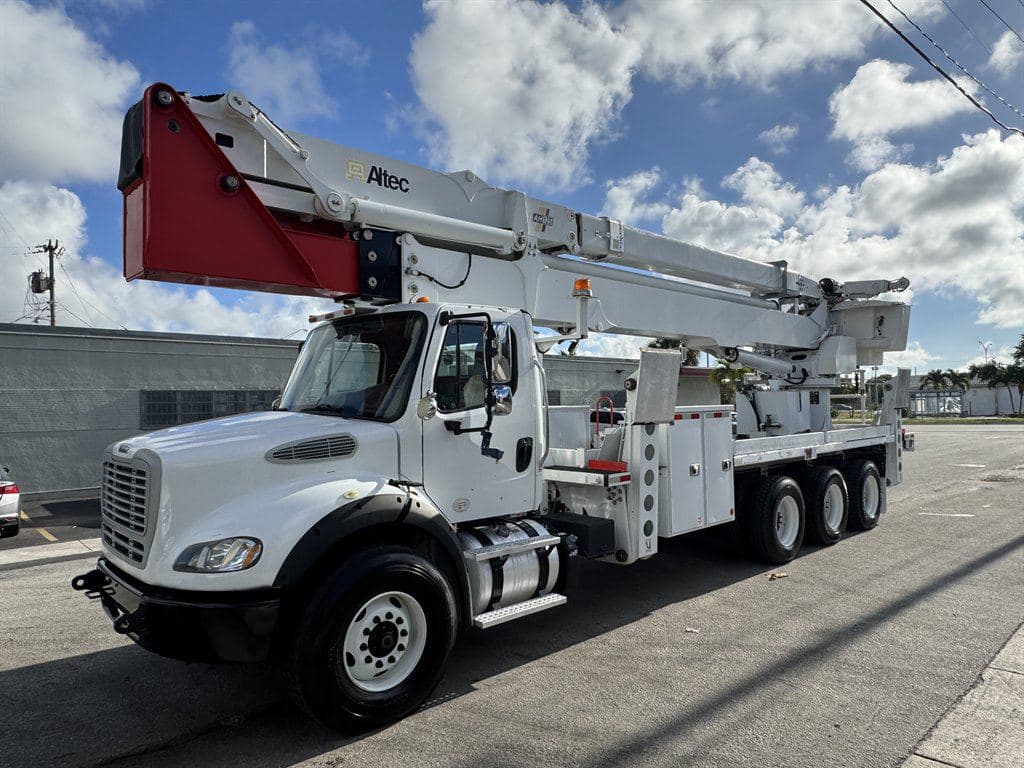 2015 Freightliner M2-112 image 4