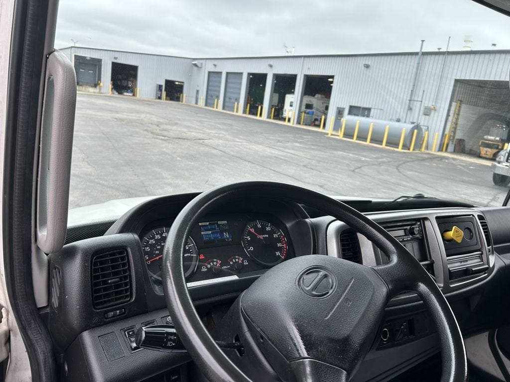 2020 Hino Conventional Type Truck image 9