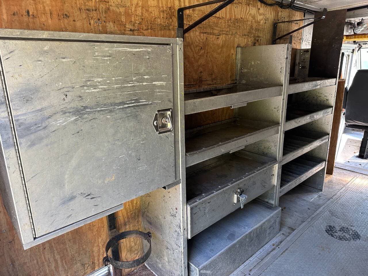 2014 Freightliner MT45 image 32