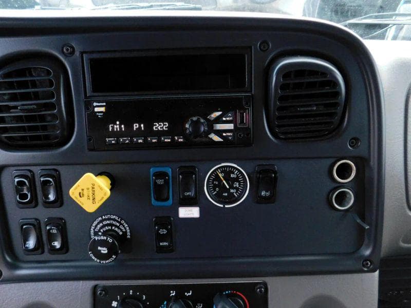 2018 Freightliner Cascadia 125 image 21