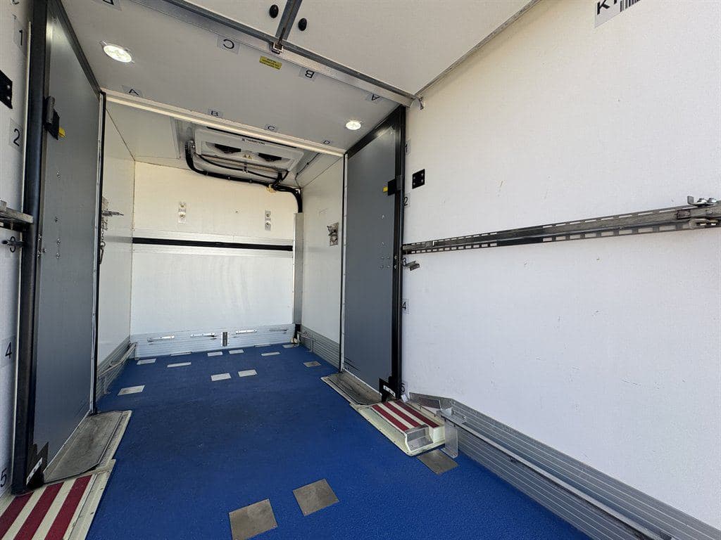 2023 Ford Transit T-350 image 28