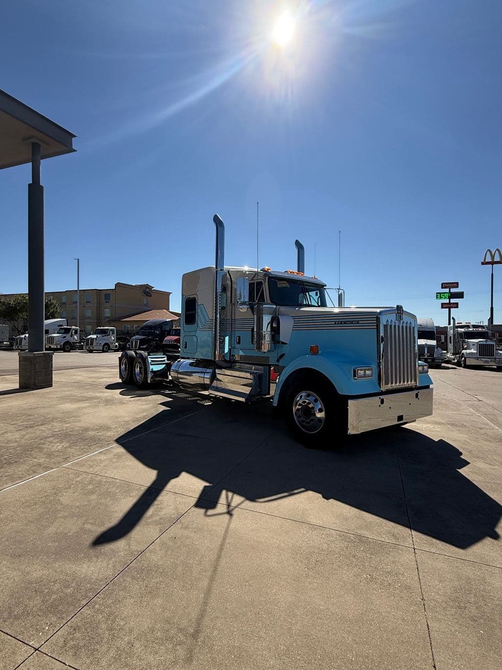 New 2026 KENWORTH W900L image 9
