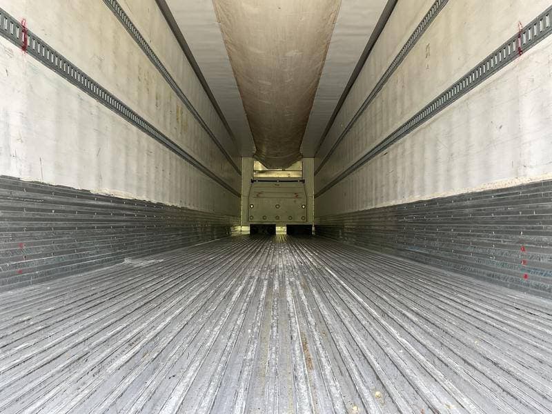 2016 Utility 3000R image 3