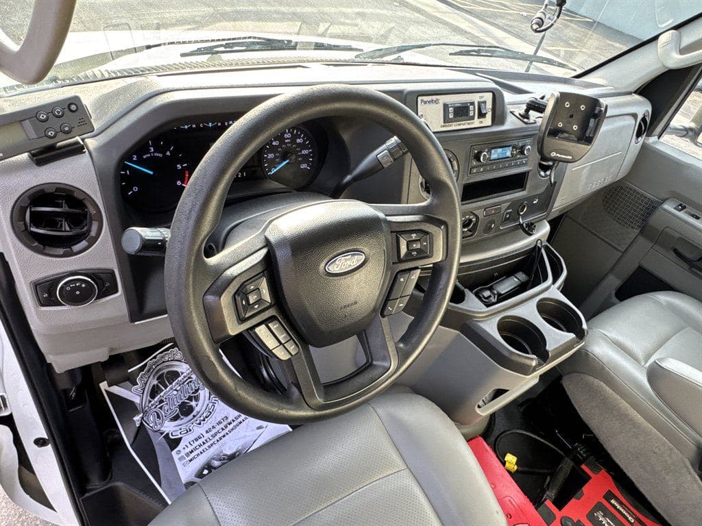 2023 Ford E350 Cutaway image 58
