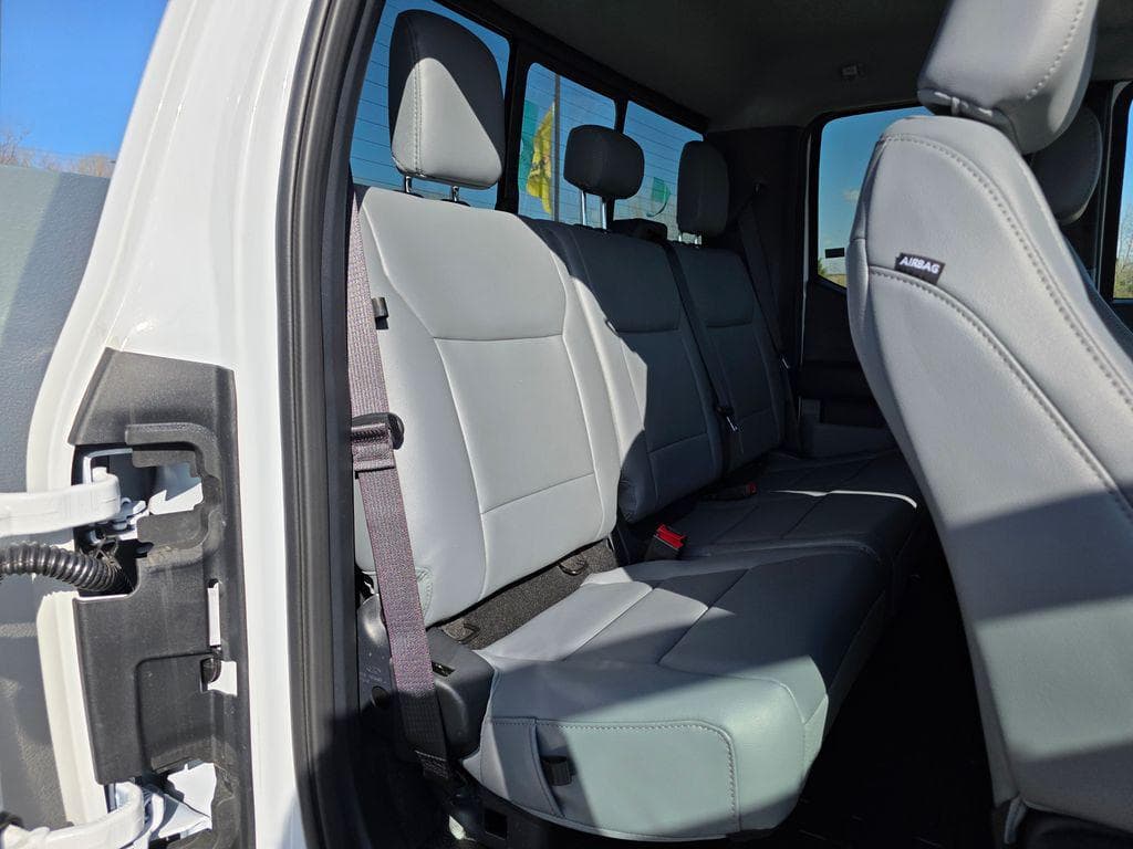 2026 Ford F-350SD XL Service Utility Body image 39