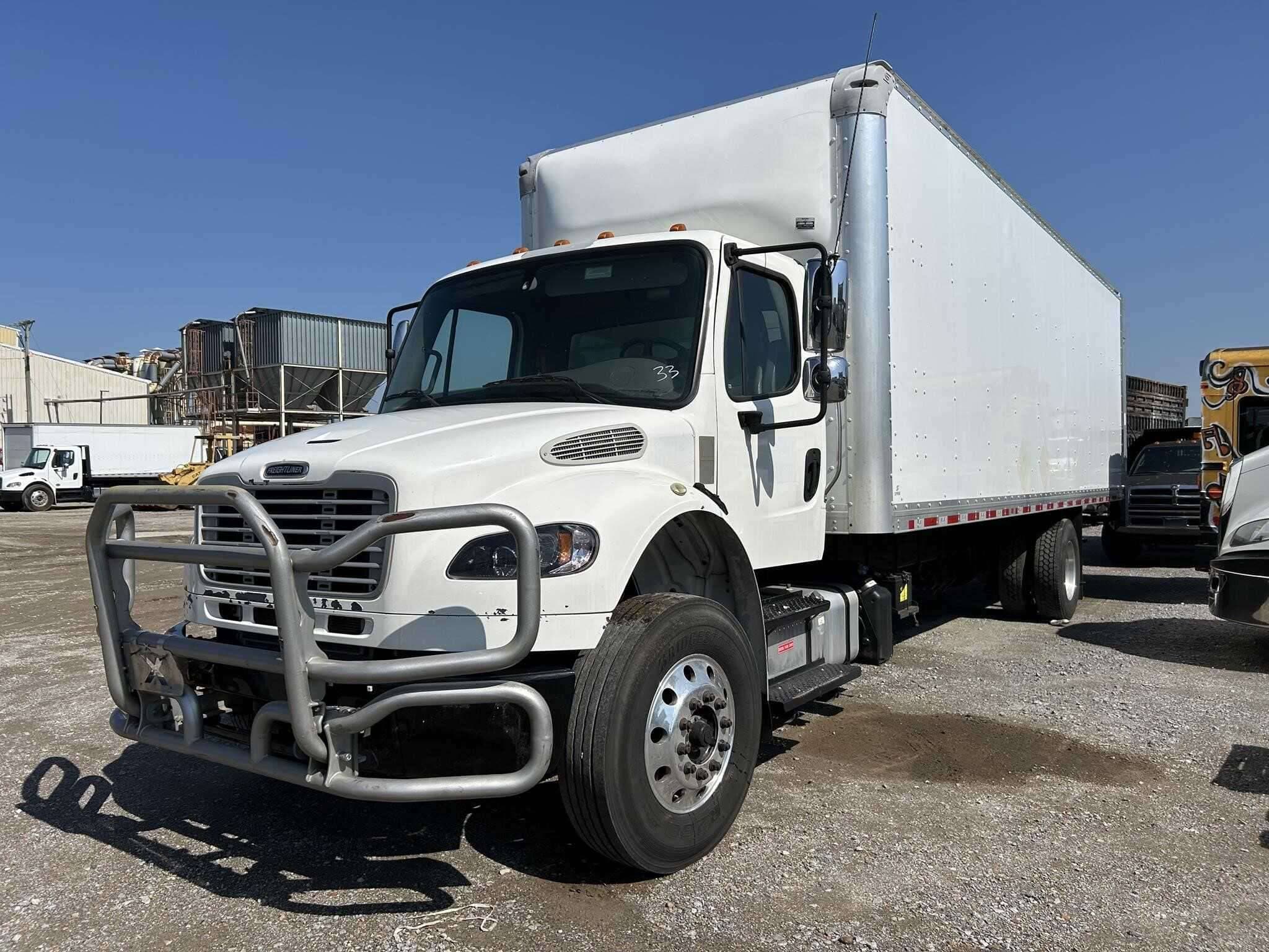 2019 Freightliner M2 image 1