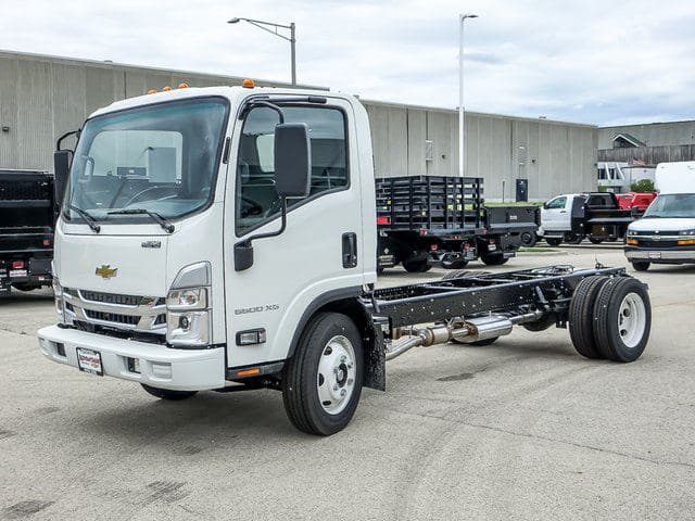 2025 Chevrolet 5500 XG LCF Gas Base image 7