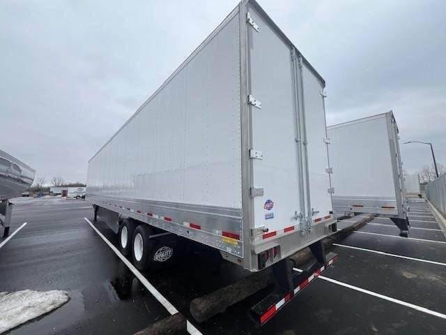 2026 Utility 4000D-X image 4