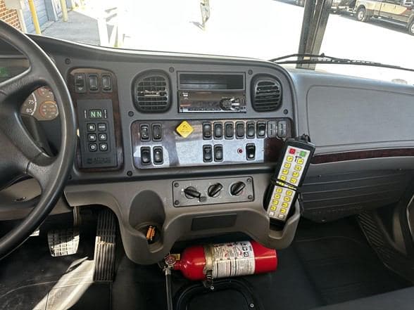 2021 Freightliner BUSINESS CLASS M2 106 image 3