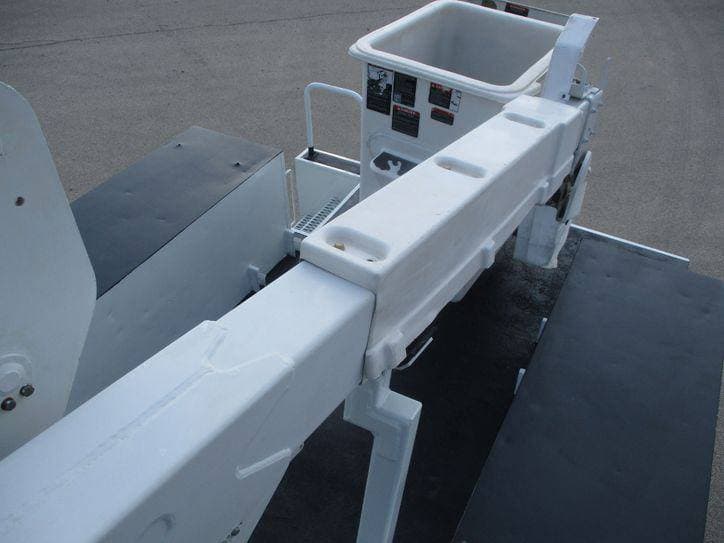 2016 Ford F-550 BUCKET TRUCK 4X4 image 35