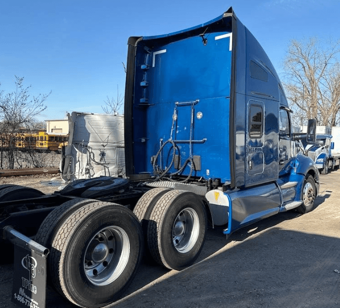 2019 Kenworth T680 image 4