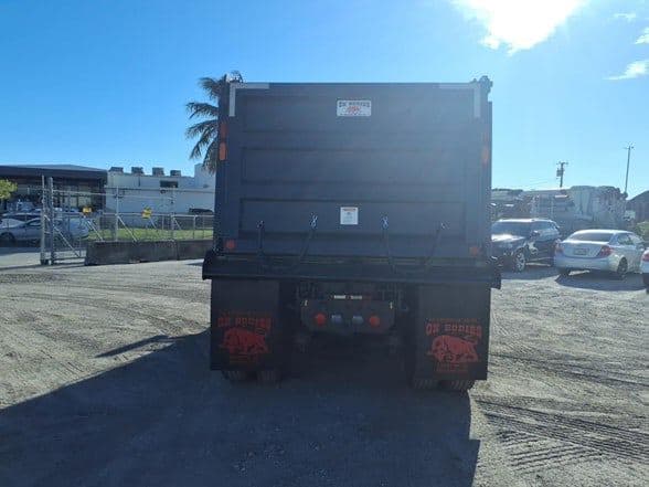 2025 Kenworth T880 image 9