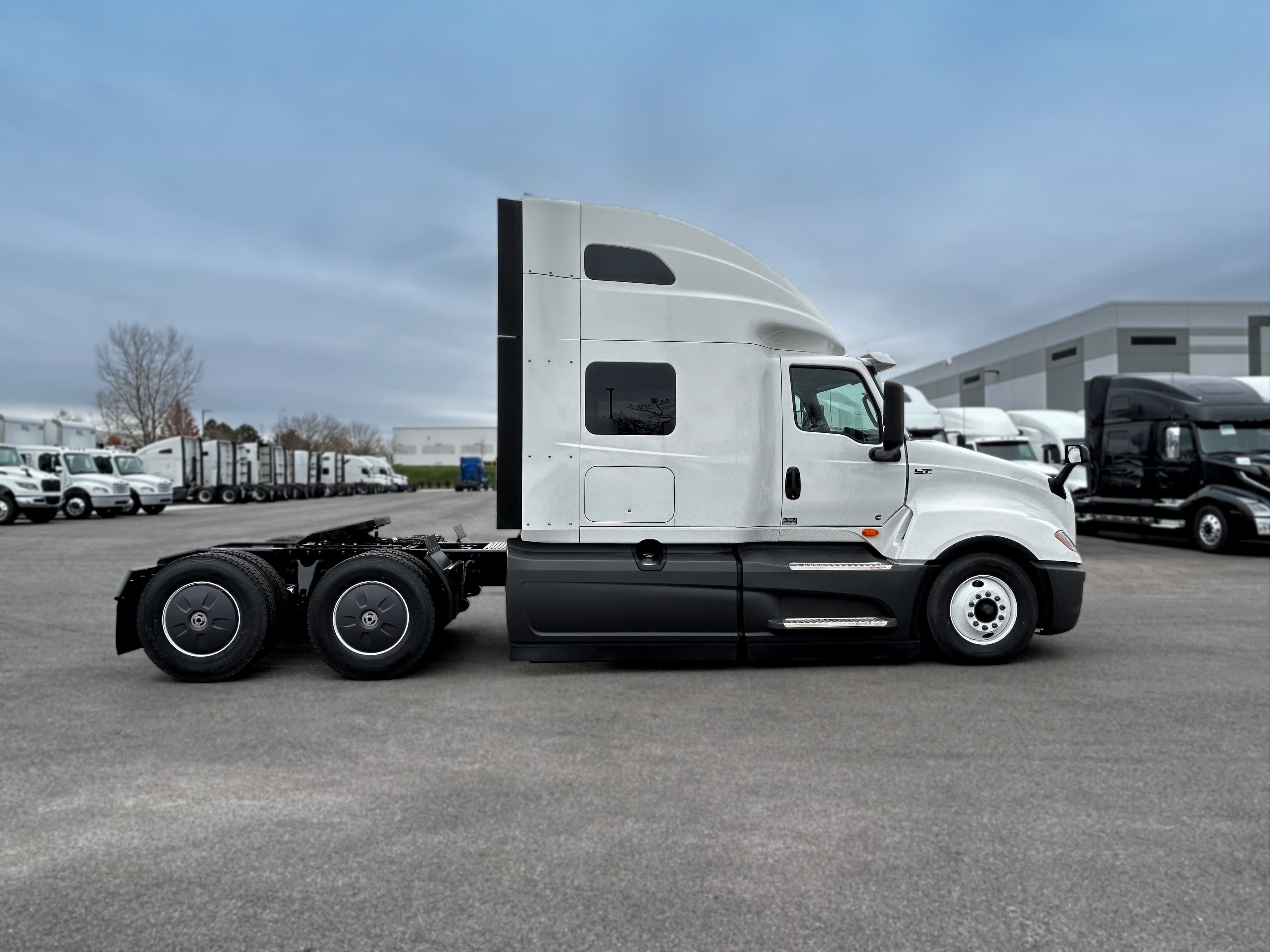 2026 International LT62F image 6