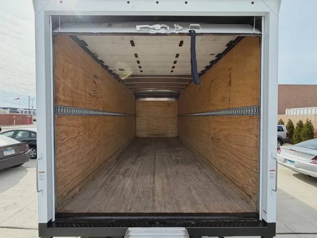 Used 2021 ISUZU Cabover Truck - COE, Moving Van, Box Truck - Straight Truck - NPR XD For Sale image 10