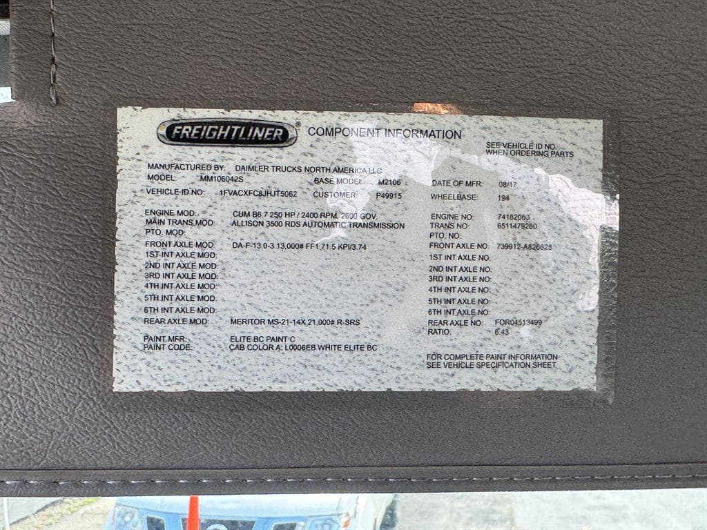 2018 Freightliner M2-106 image 79