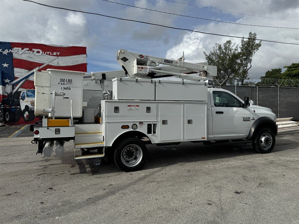2017 RAM 5500 image 16