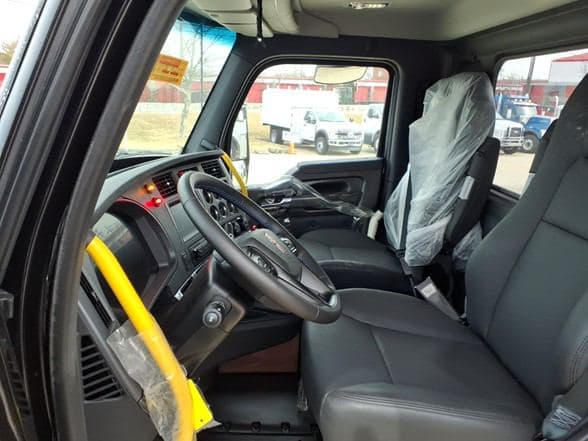 2026 Kenworth W990 image 2