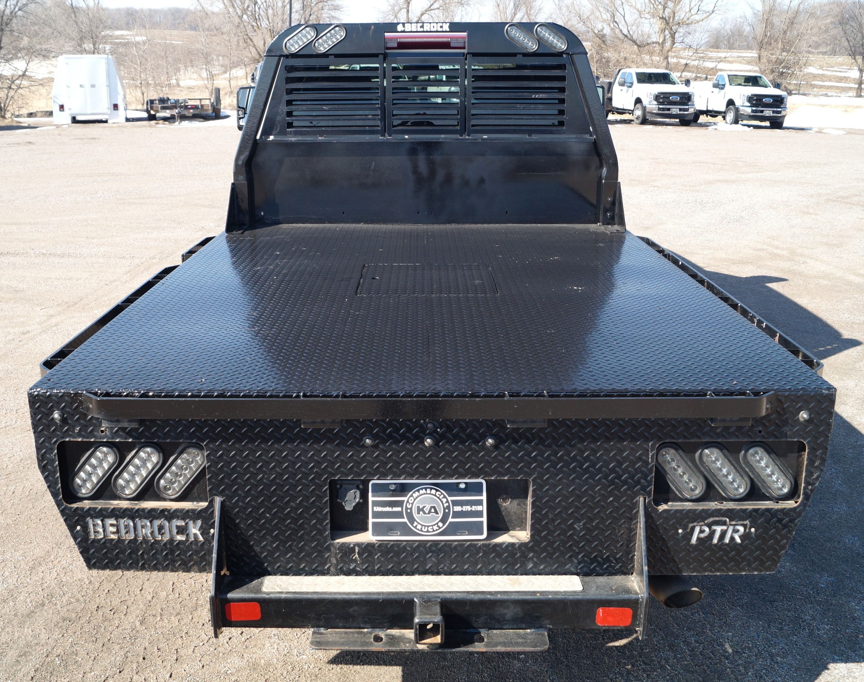 2023 Chevrolet Silverado 2500 WT - 8ft Flatbed - 4WD 6.6L V8 image 6