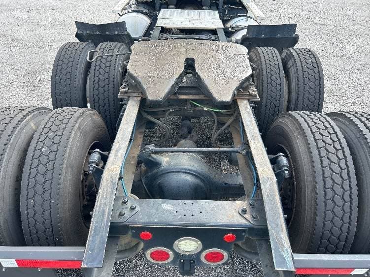 2018 Freightliner Cascadia image 8