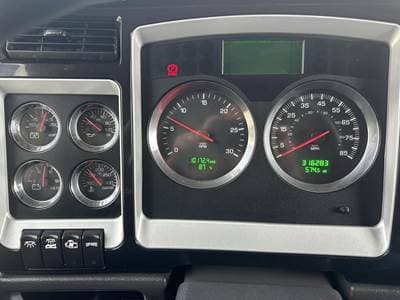 2021 Kenworth W9 Series image 19