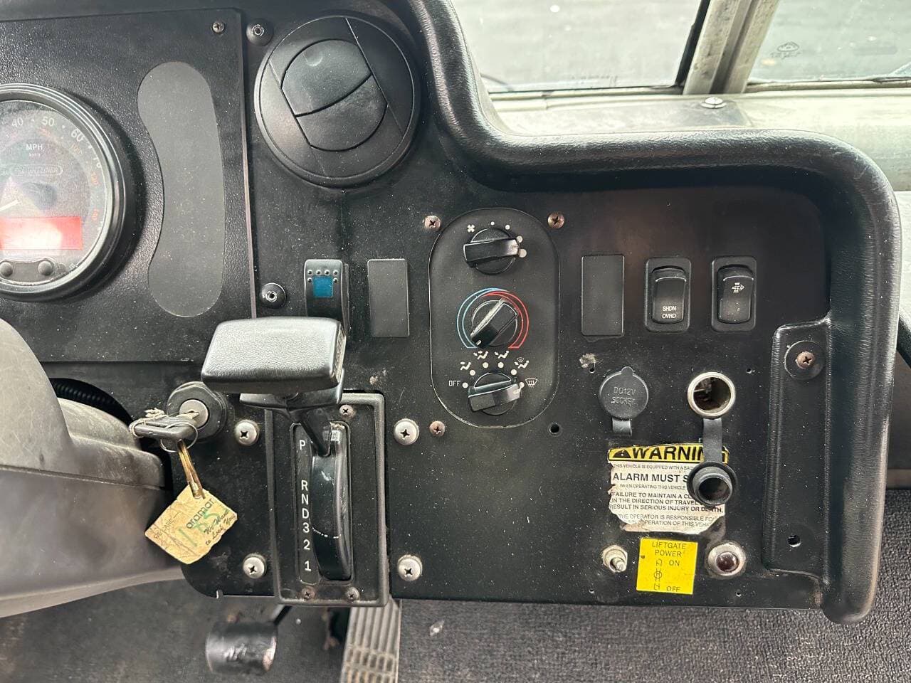 2008 Freightliner MT45 image 14