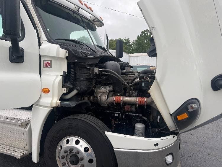 2018 Freightliner Cascadia image 3