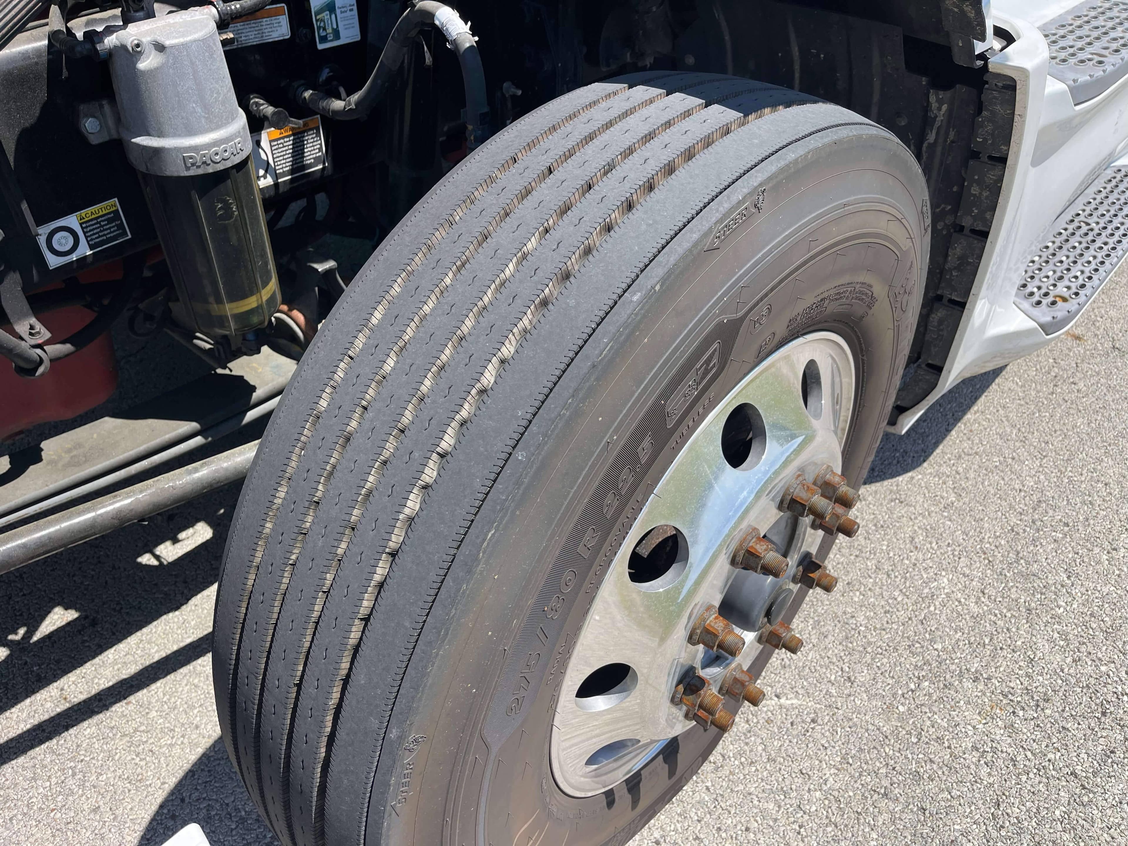 2022 Peterbilt 579 image 11