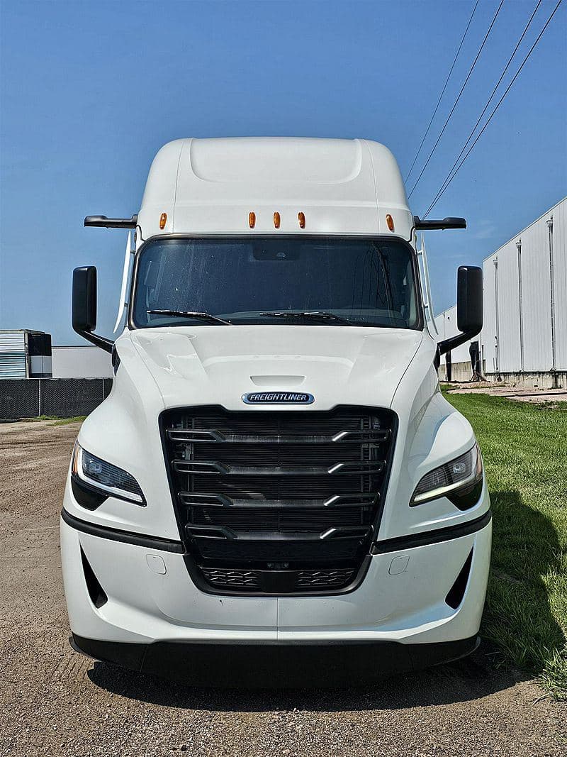 2026 FREIGHTLINER PJ126SLP image 5
