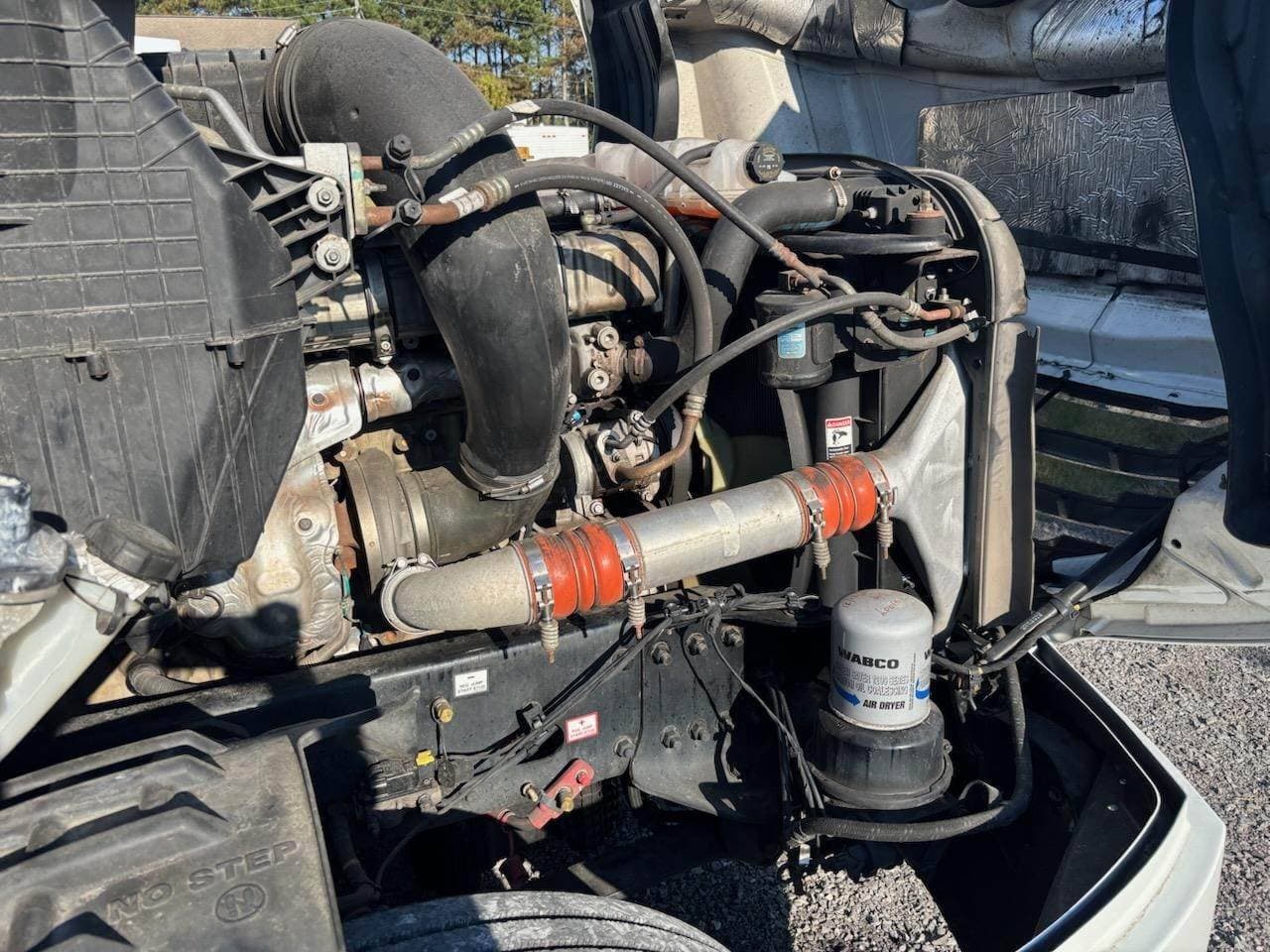 2021 Freightliner Cascadia image 10