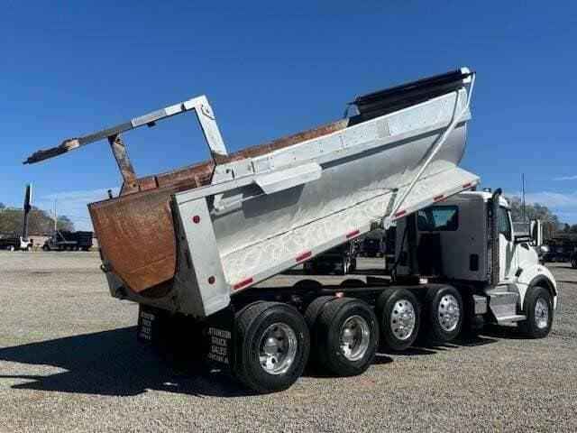 2018 Kenworth T880 image 8