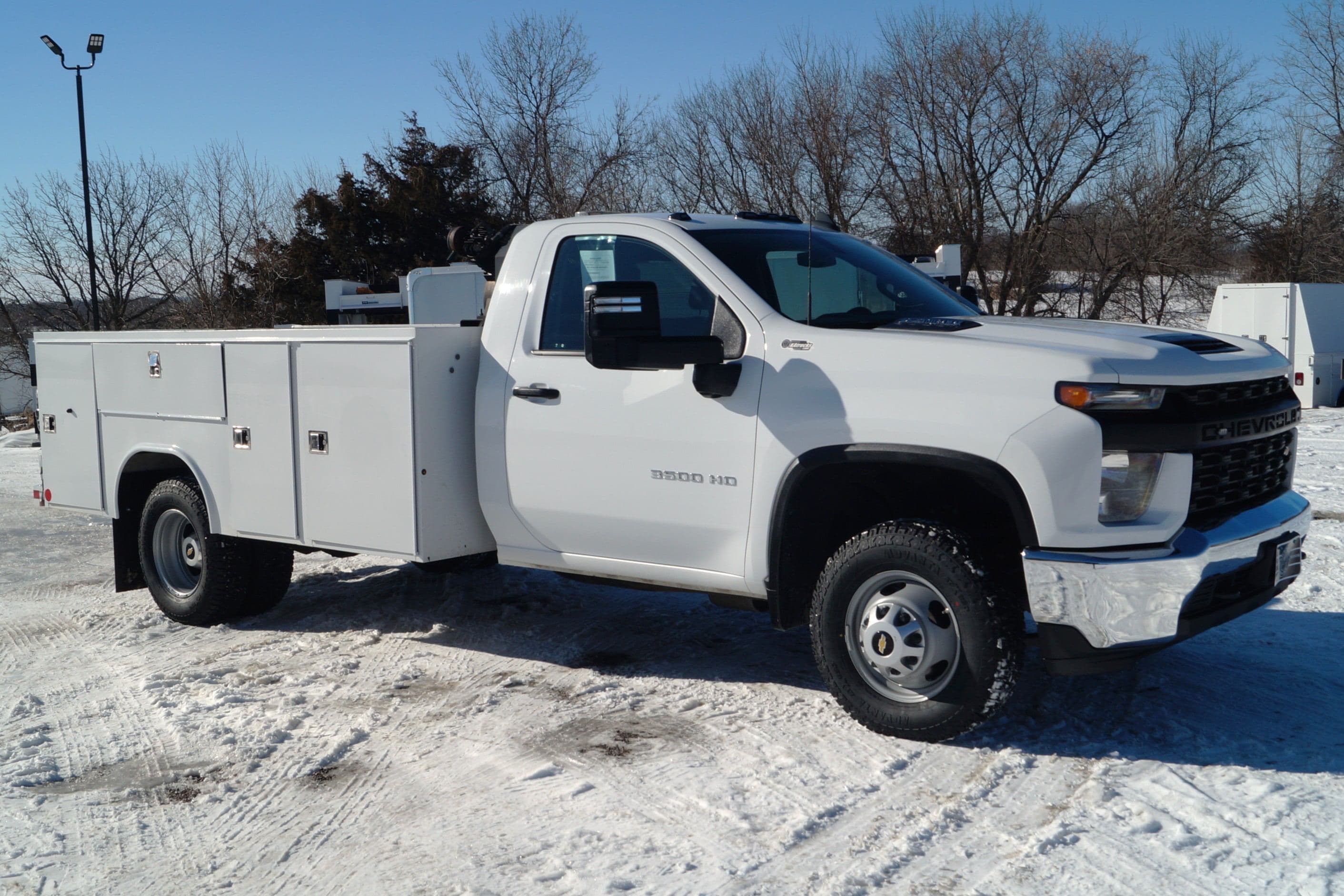 2022 Chevrolet Silverado 3500 HD - Service Utility Truck - 4WD 6.6L V8 Duramax image 2