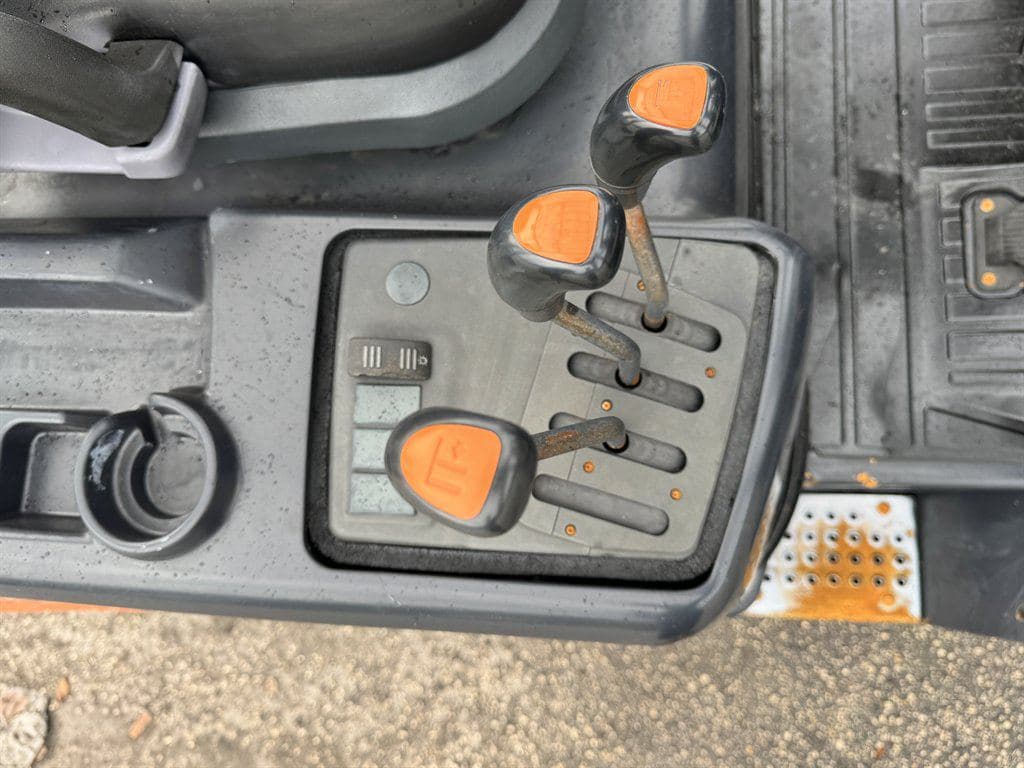 2007 Doosan D25s-5 image 22
