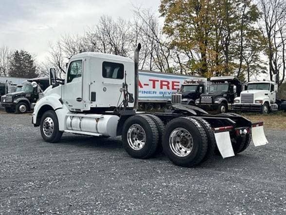 2018 Kenworth T880 image 3