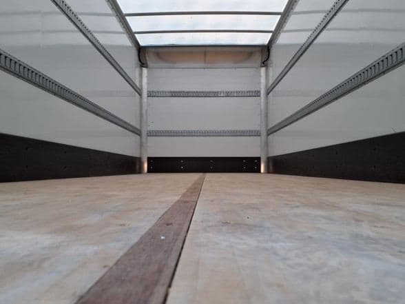 2025 Isuzu NRR image 6