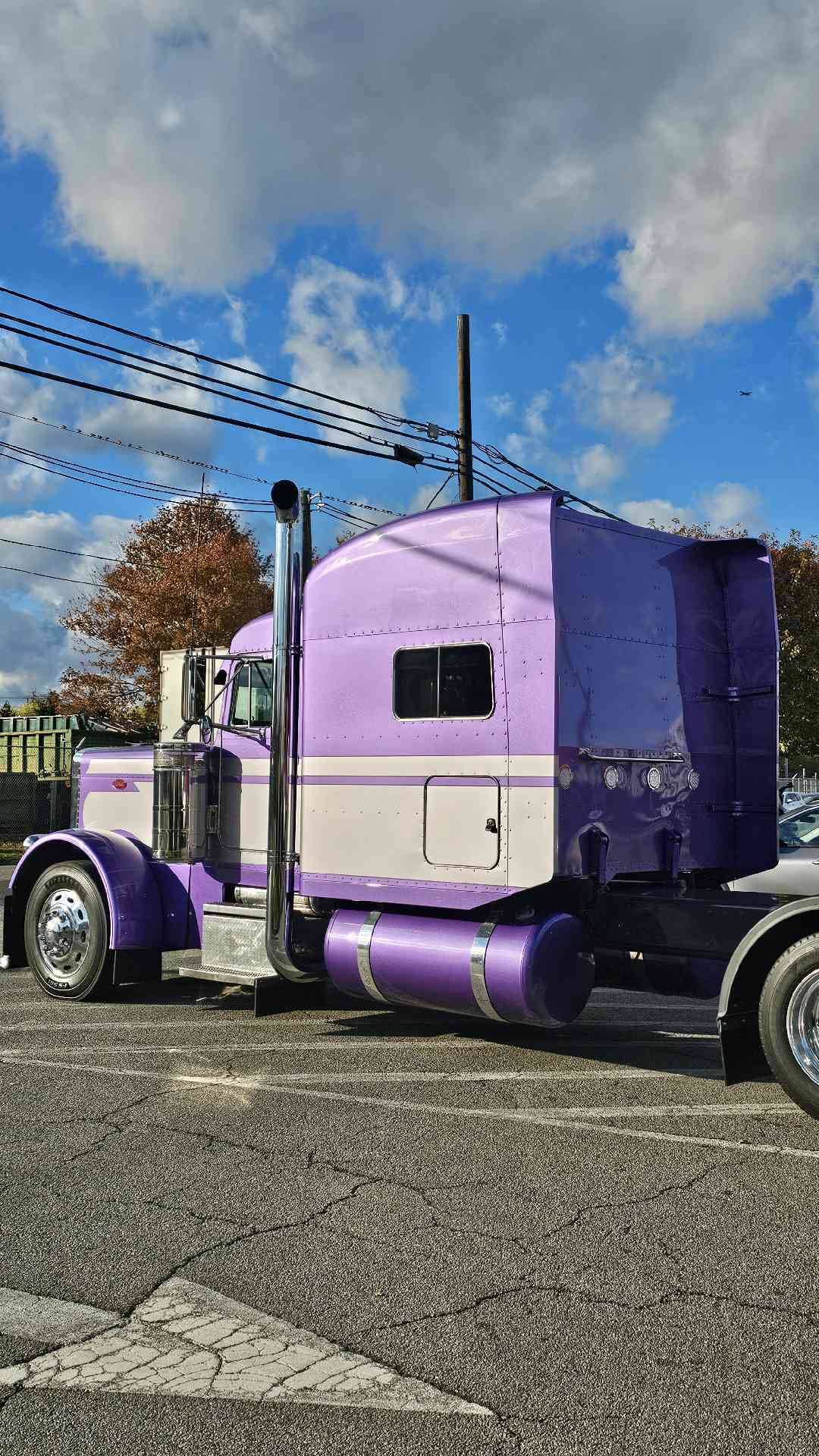 2000 Peterbilt 379 image 7