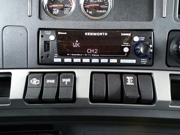 2026 Kenworth T880 image 20