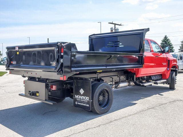 2024 Chevrolet Silverado 4500HD Work Truck image 3