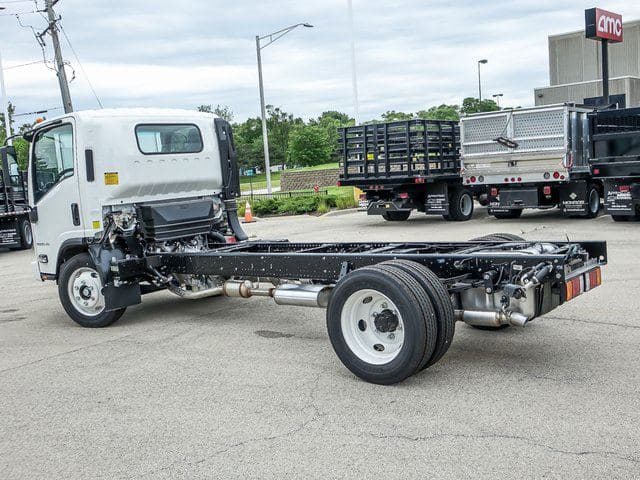 2025 Chevrolet 5500 XG LCF Gas Base image 5