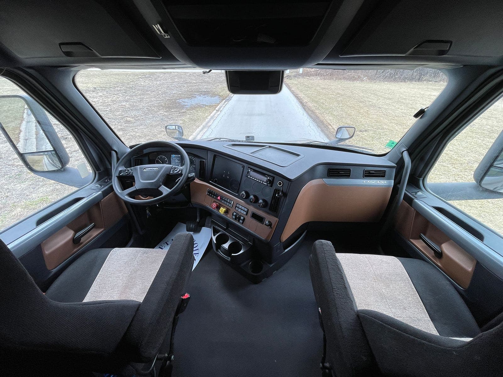 2022 Freightliner Cascadia 126 image 11