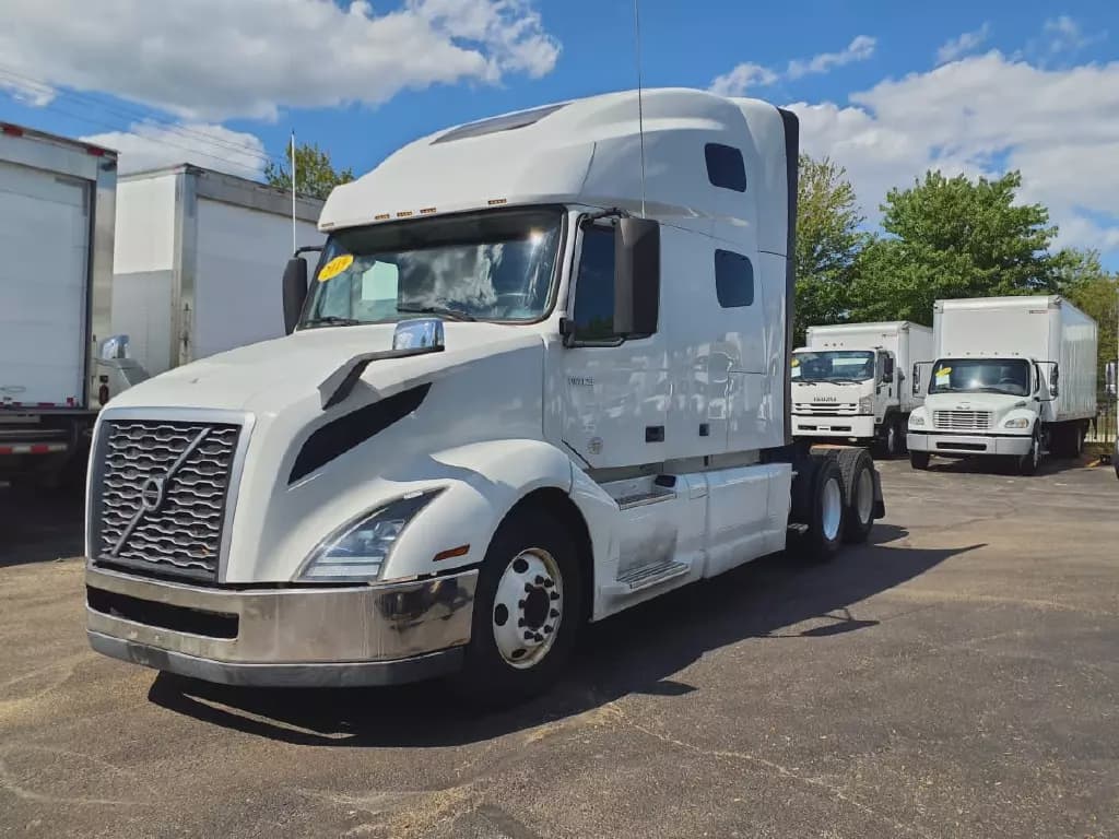2019 Volvo VNL64T-760 image 1