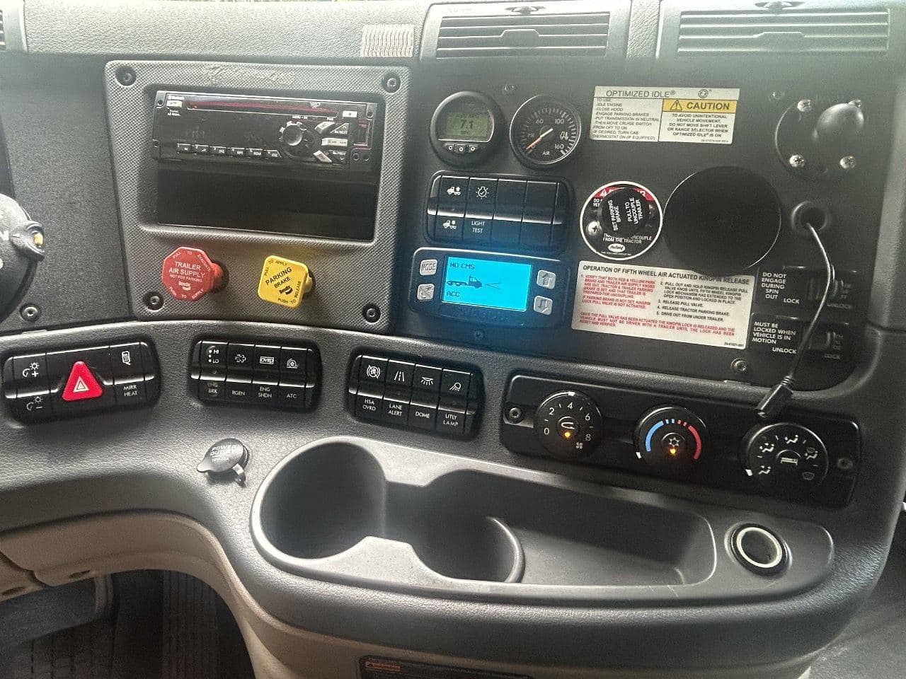 2020 Freightliner Cascadia 125 image 15