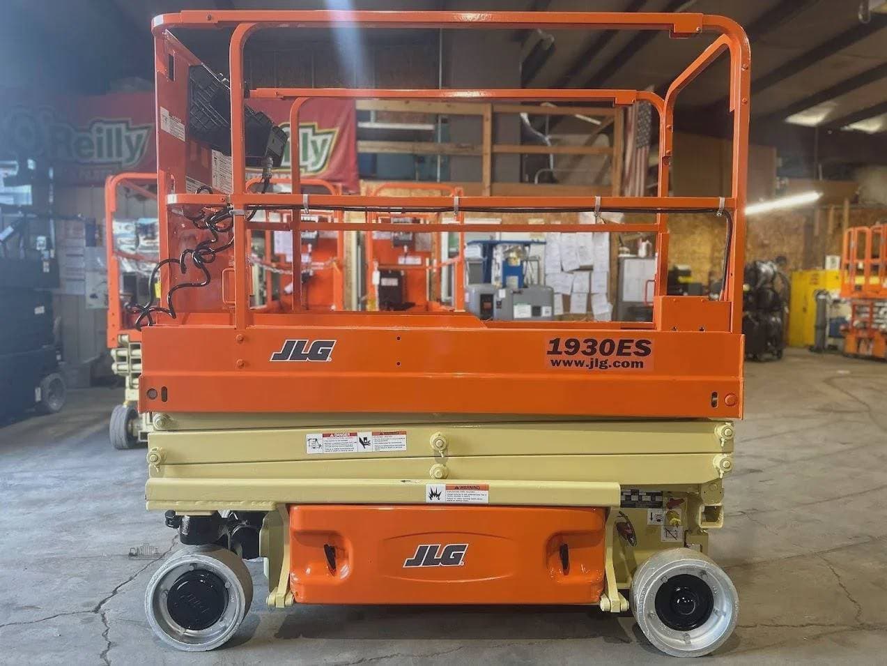 2015 JLG 1930ES image 2